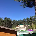 Tatil parkı Parc Residentiel De Loisir : Le Loup Blanc Du Riou *