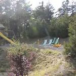Parc Residentiel De Loisir : Le Loup Blanc Du Riou Tatil parkı