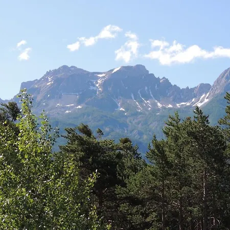 Parc Residentiel De Loisir : Le Loup Blanc Du Riou База отдыха
