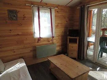 Üdülőpark Parc Residentiel De Loisir : Le Loup Blanc Du Riou