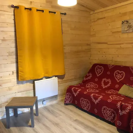 Holiday park Parc Residentiel De Loisir : Le Loup Blanc Du Riou *