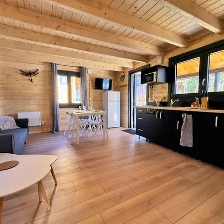 Vakantiepark Parc Residentiel De Loisir : Le Loup Blanc Du Riou Barcelonnette